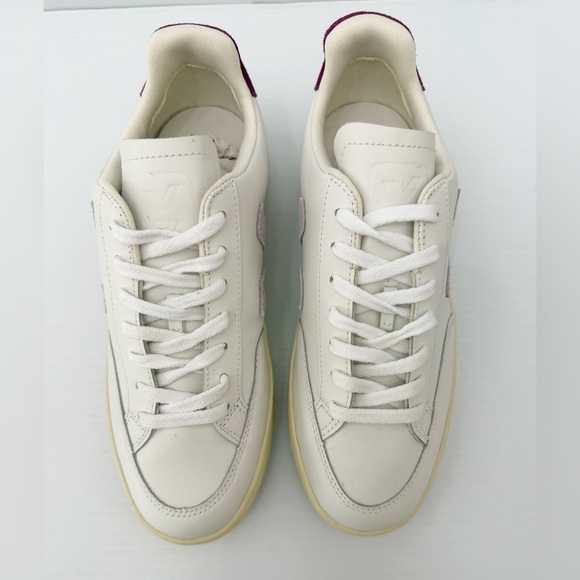 Veja Women's White and Pink Sneakers - Picture 4 of 12